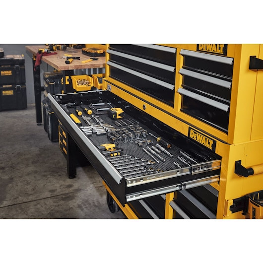 DeWALT 52-inch wide 14-Drawer Combo Set