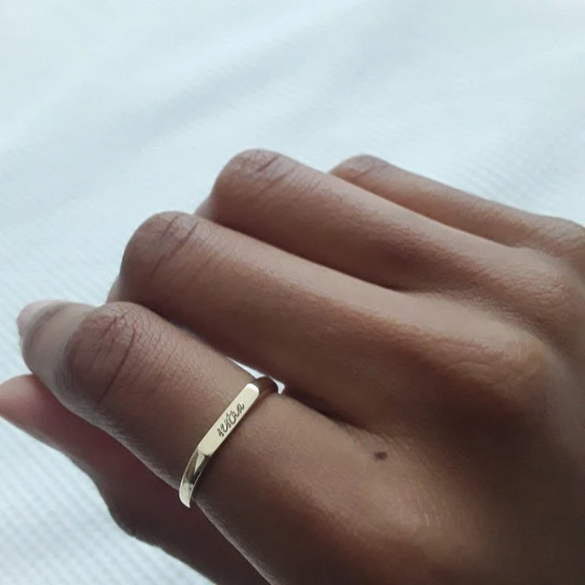 14K Solid Gold Stacking Signet Ring with Custom Engraving| DIVADORA