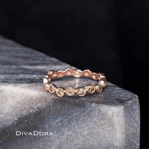 14K Solid Rose Gold with 0.33cts of Zigzag Brown Diamonds. 14K Solid Rose Gold with 0.33cts of Zigzag Brown Diamonds.