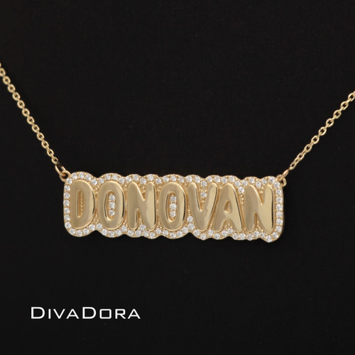 Bubble Name Necklace Diamond Outline - Gold