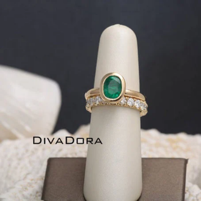 18K Solid Gold Paired Rings, Emerald Eternity Band, EMDBDD04-2 18K Solid Gold Paired Rings, Emerald Eternity Band, EMDBDD04-2