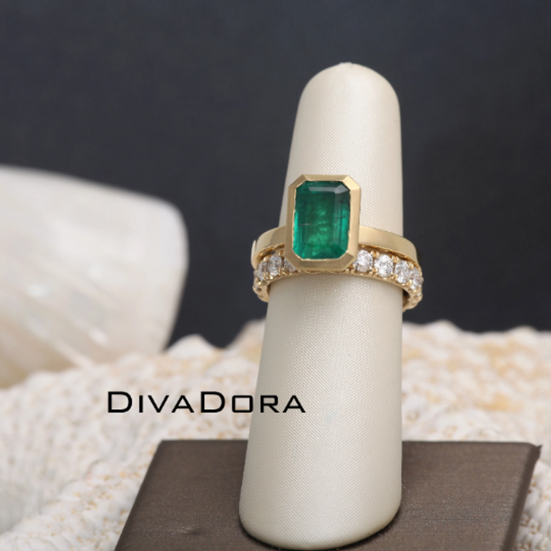 Classic Angel 14K Yellow Gold 1.0 Ct Emerald Diamond Angel Engagement Ring  Wedding Band Set R482S-14KYGDEM | Art Masters Jewelry