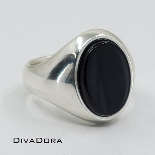 Engraved Onyx Oval Signet Ring