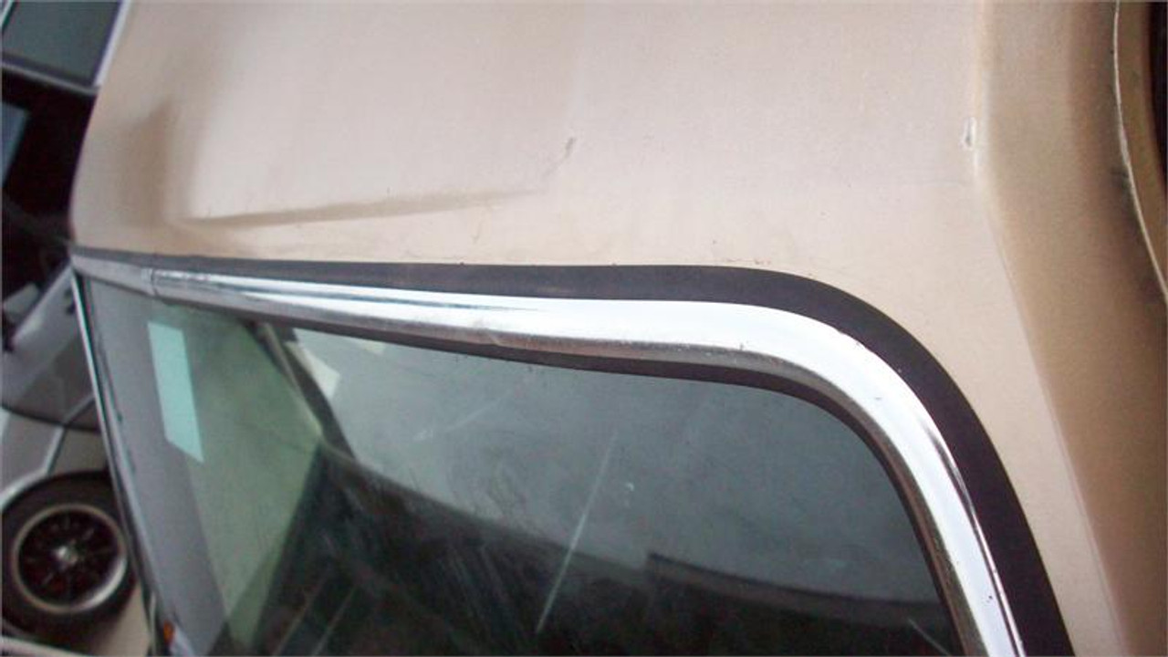 Scirocco MK1 Front Windshield Seal OEM Style