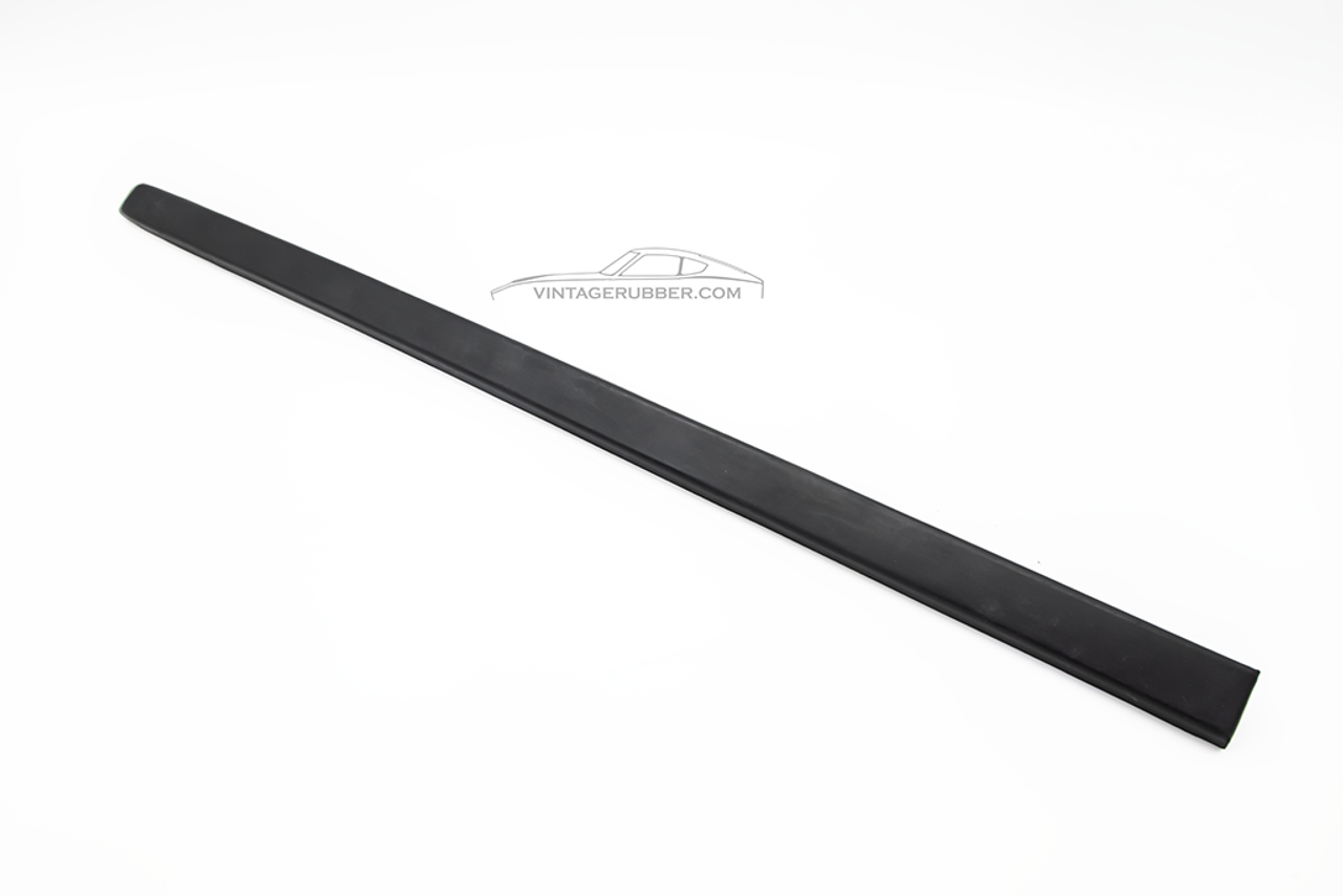 Datsun 240Z - Rear Bumper Strip