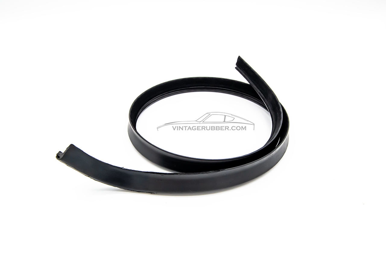 Jetta MK2 / Golf MK2 Outer Scraper - RH Passenger Jetta MK2 / Golf MK2 Outer Scraper - RH Passenger