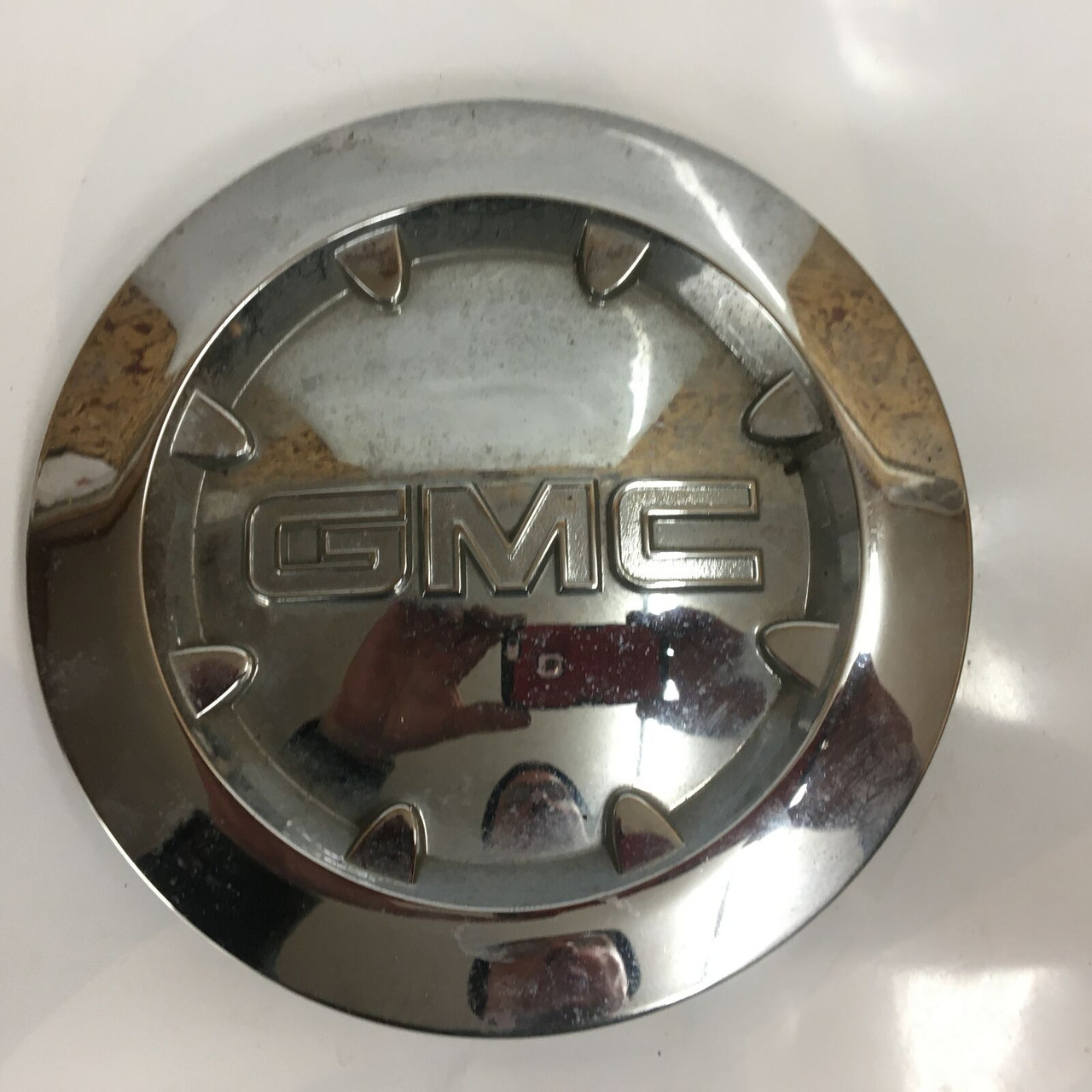 GMC Yukon Denali Sierra 20" Wheel Center Cap - OEM Chrome Plated #9596381 - Used But Functional