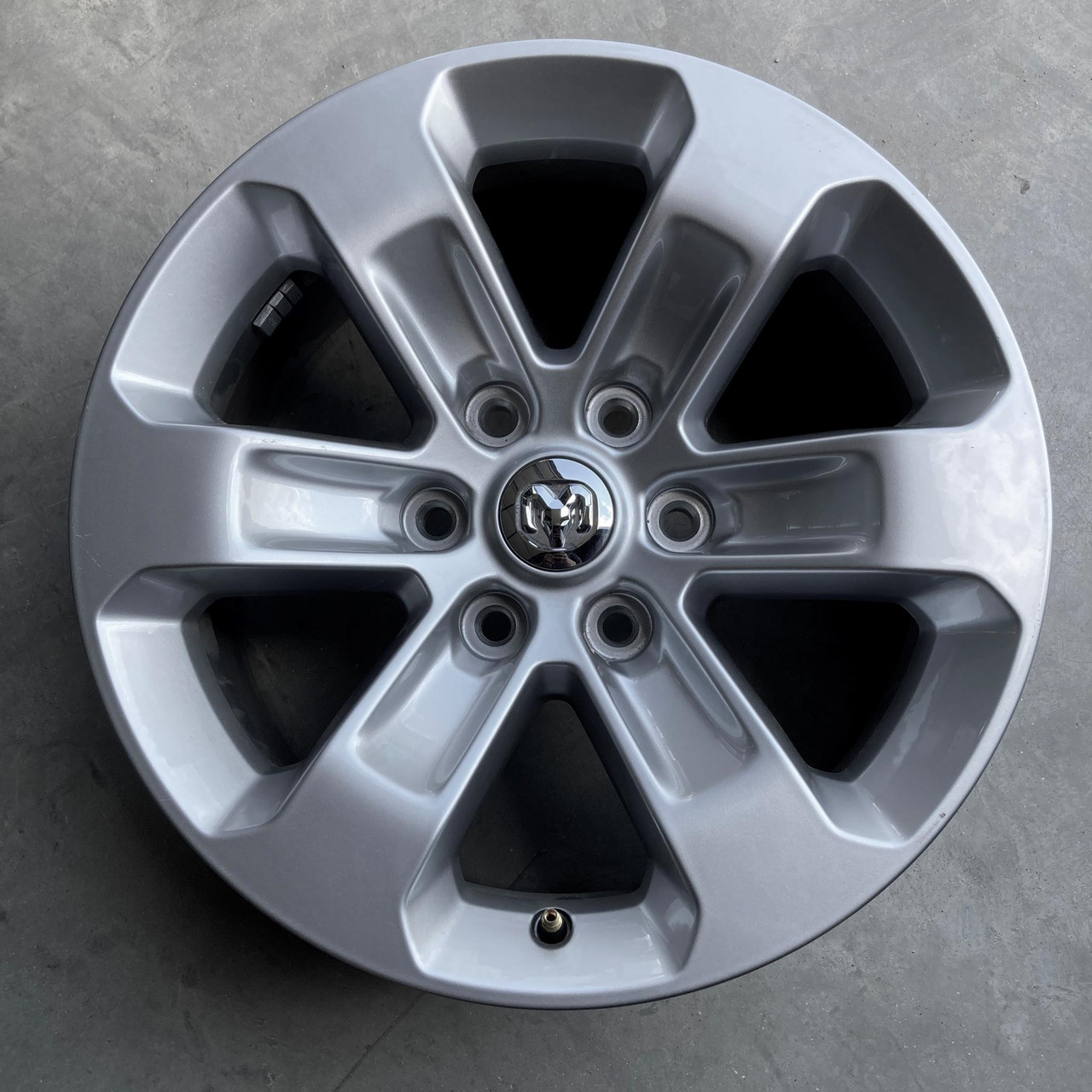 2019 - 2020 Dodge Ram 1500 PICKUP 18'' OEM Wheel Silver 18x8 6x5.5