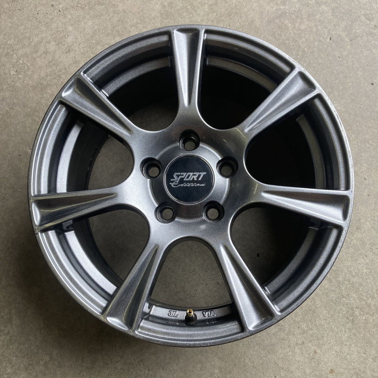Sport Edition 16'' 7 Spoke Dark Silver Wheel 16x7.5 5x4.5 Set of