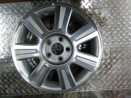 (2003-2007) Ford TAURUS 16x6 Aluminum Alloy Machined with Silver 7 Spoke 3506