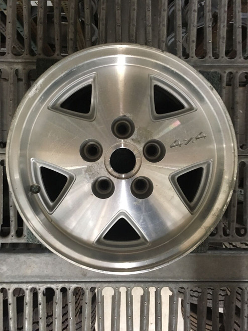 USED '83-94 CHEVROLET GMC WHEEL 15x7" 4x4.75 1320