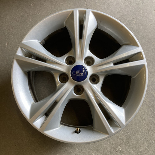 2012 - 2014 Ford Focus 16'' OEM Silver 5 Split Spoke Wheel 16x7 5x4.25 3878 2012 - 2014 Ford Focus 16'' OEM Silver 5 Split Spoke Wheel 16x7 5x4.25 3878