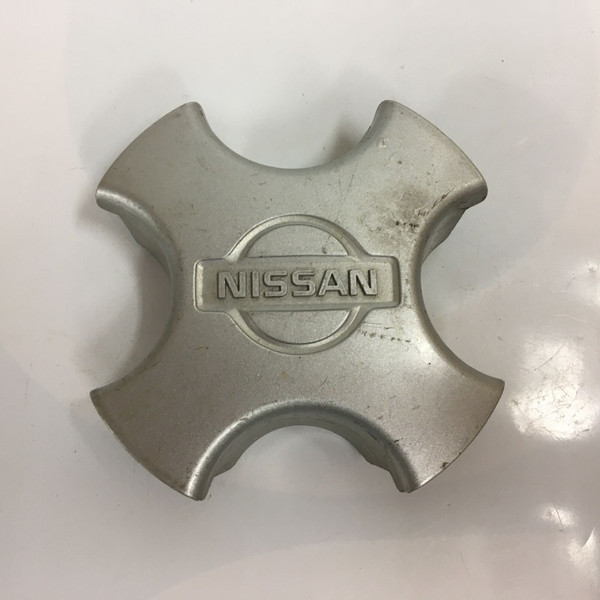 NISSAN CENTER CAP NIS11