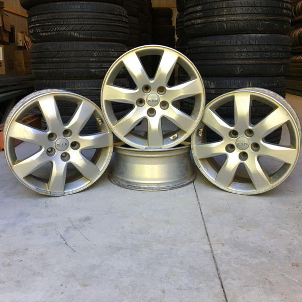 (2011-2013) SORENTO 17x7 5x115 Aluminum Alloy Silver 7 Spoke 74632 (Set of Four)