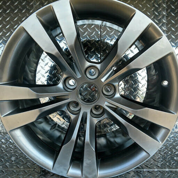 2014-15 CADILLAC CTS 18" OEM HYPER SILVER WHEEL 18X9.5 5X120, Offset: 46MM, 2098