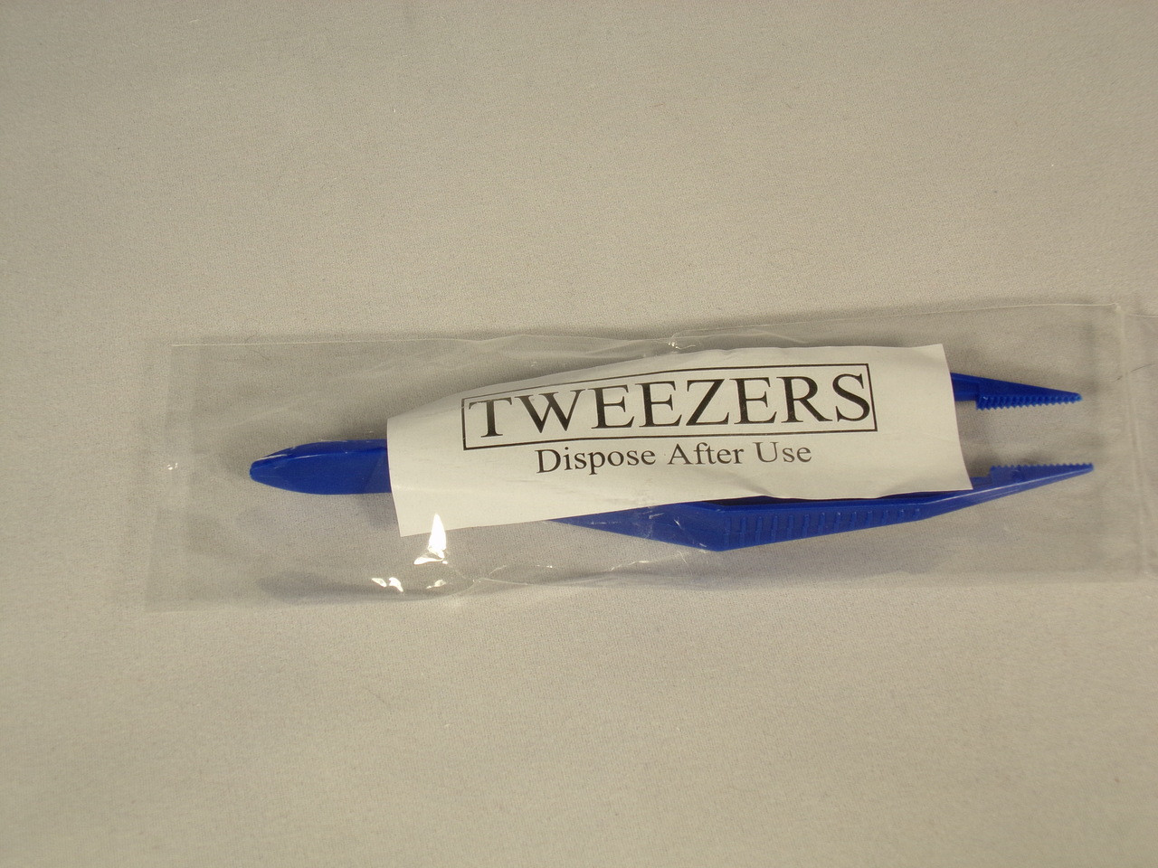 SAFIGLE 20pcs Plastic Tweezers Plastic Tweezers for Kids Emergency