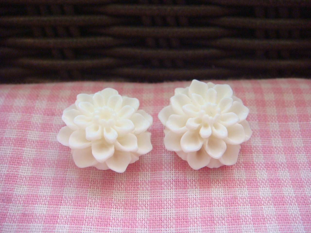 1.4cm Chrysanthemum