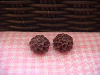 1cm Chocolate Chrysanthemum Cabochon