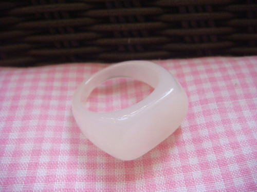 Acrylic Ring Finding (White Jade)