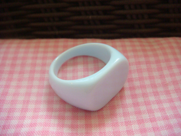 Acrylic Ring Finding (Powder Blue)