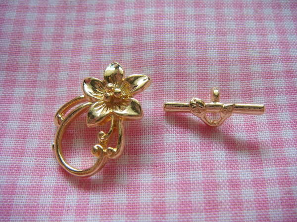 Toggle - Flower (Gold)