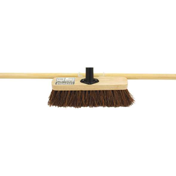 Cotswold 18" Stiff Bassine Broom C/W 60" Wooden Handle