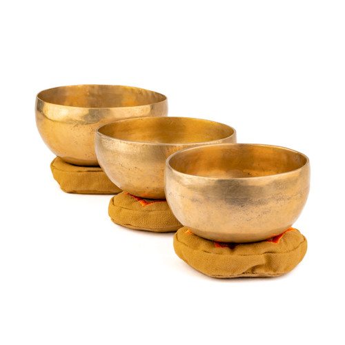 4.5-5.25" 3-Note Minor Triad Himalayan Singing Bowl Set #himalayanset271