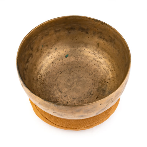 6.75" G#/D Note Antique Himalayan Singing Bowl #g6050126