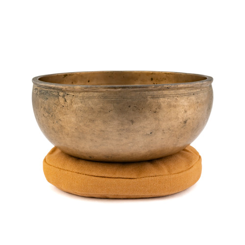 7.25" C#/G Note Antique Himalayan Singing Bowl #c7450126