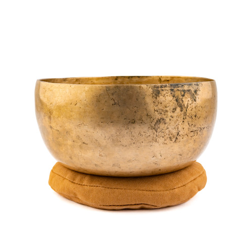 7.25" E/A Note Antique Himalayan Singing Bowl #e7900126