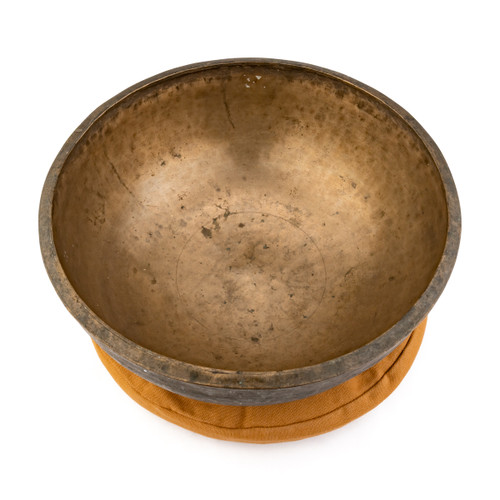 12.75" B/G Note Antique Himalayan Singing Bowl #b24000126