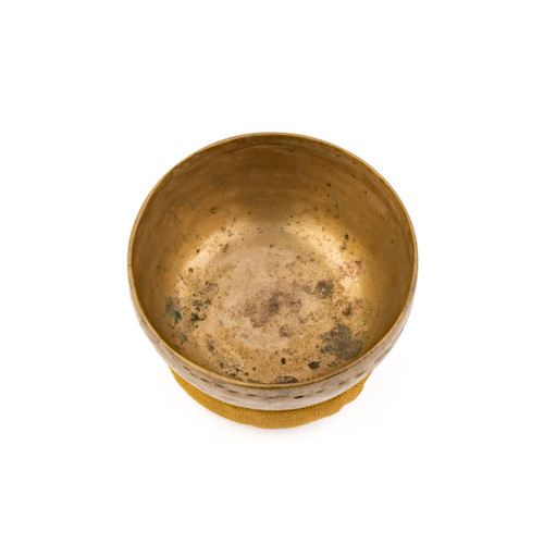 4.25" G/C# Note Antique Himalayan Singing Bowl #g2550226