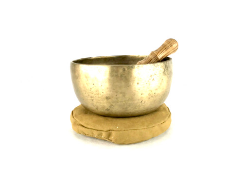 7.5" G#/D Note Antique Himalayan Singing Bowl #g10780118