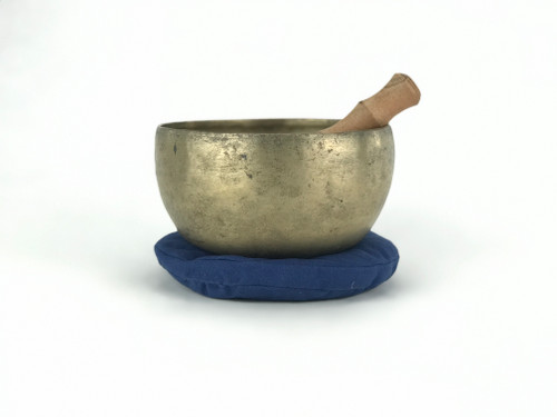 7.75" G#/D Note Antique Himalayan Singing Bowl #g10250319