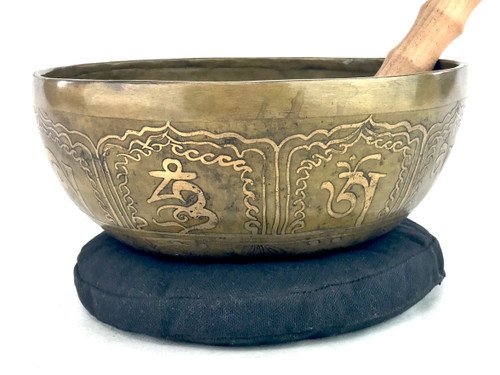 9.25" D#/A# Note Etched Golden Buddha Himalayan Singing Bowl #d16301021