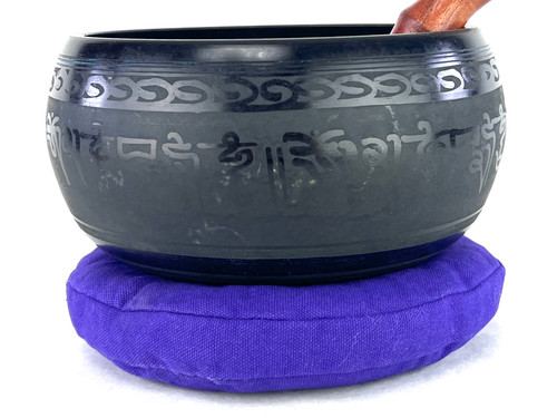 8.25" E/A Note Cast Aluminum Himalayan Singing Bowl #e11900522