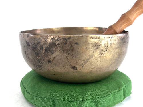 7.75" G/C# Note Antique Himalayan Singing Bowl #g11000622