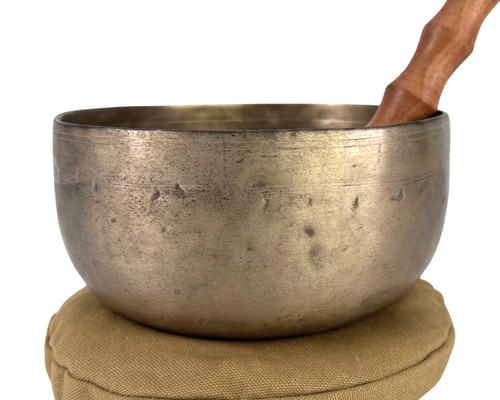 7.25" D#/A Note Antique Himalayan Singing Bowl #d8900623