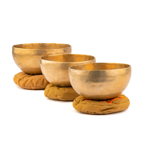 4.5-5.75" 3-Note Daybreak Himalayan Singing Bowl Set #himalayanset268
