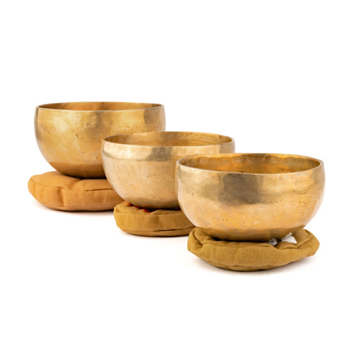 5-5.5" 3-Note Effervescent Himalayan Singing Bowl Set #himalayanset269