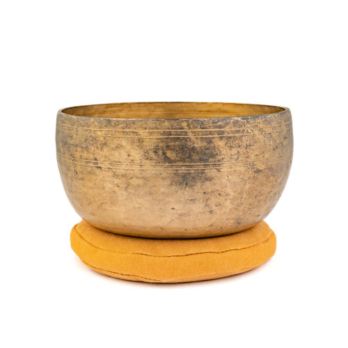 7" F#/C Note Antique Himalayan Singing Bowl #f8600126