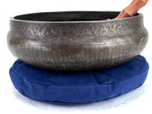 9.5" G#/C# Note Antique Himalayan Singing Bowl #g20801023