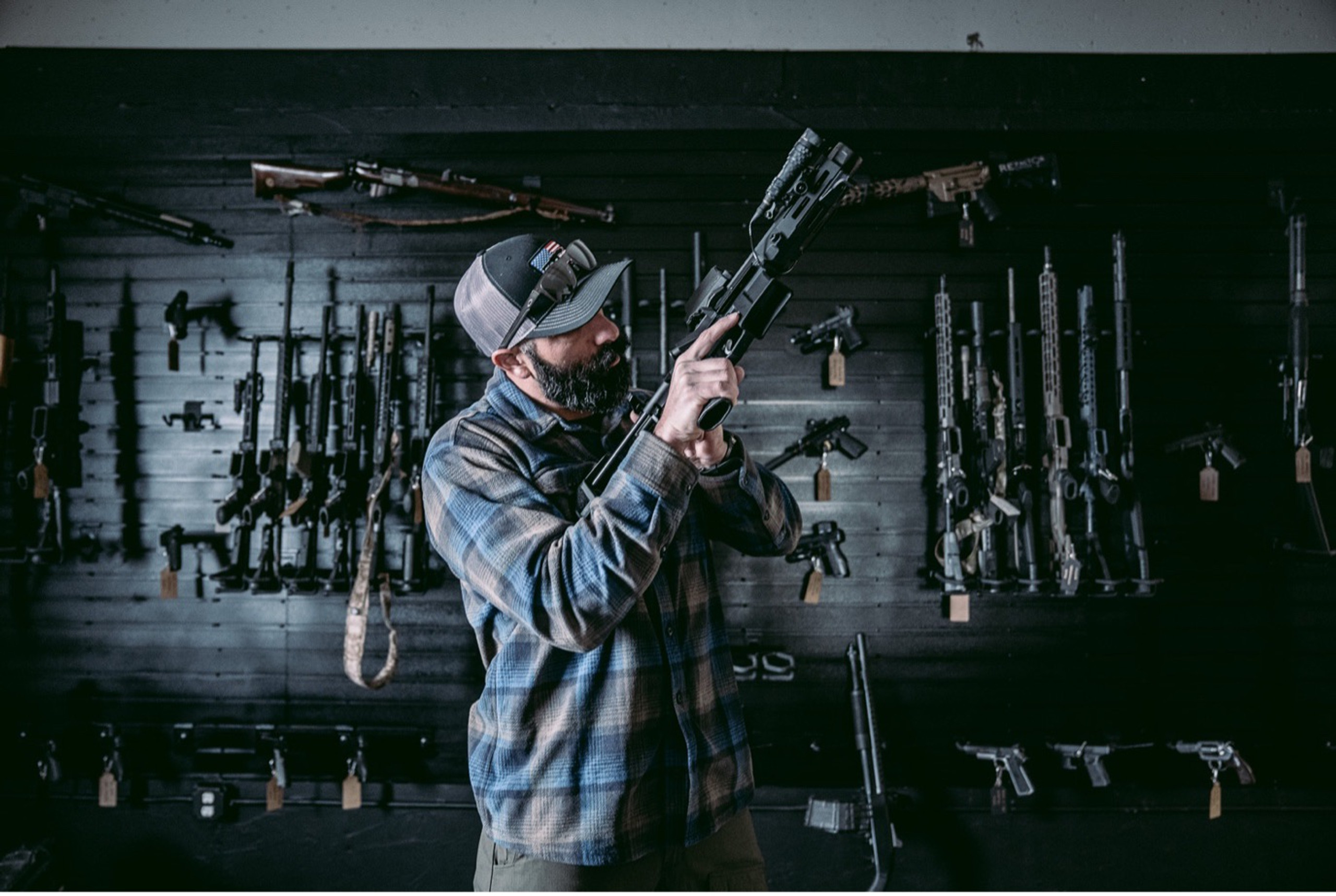 man-cave-gun-room-ideas-hold-up-displays