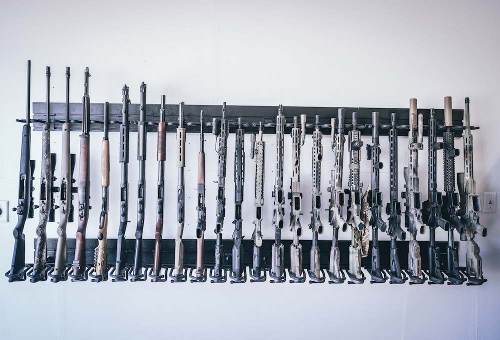 ADJUSTABLE WALL GUN RACK TACTICAL 5 GUN MOUNT RIFLE