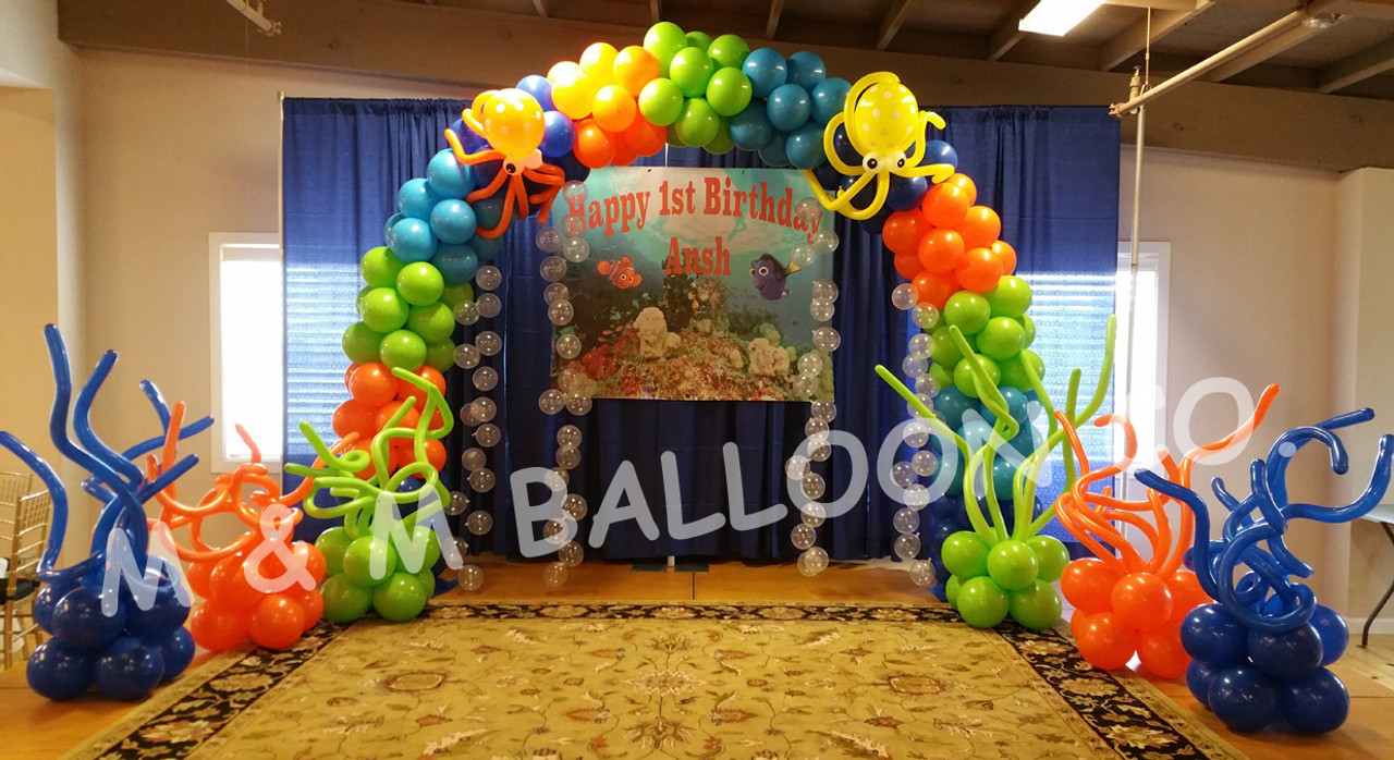 Under the Sea Arch - M & M Balloon Co. of Seattle