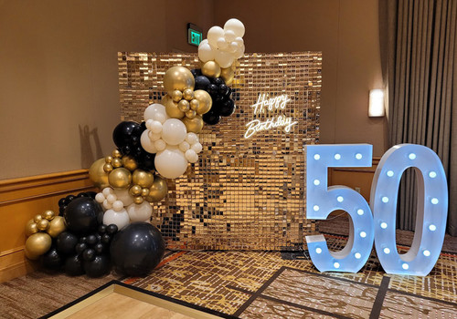 Organic Garland with Lighted Numbers & Shimmer Wall