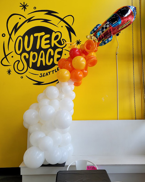 Space Theme - Space Ship Sculpture