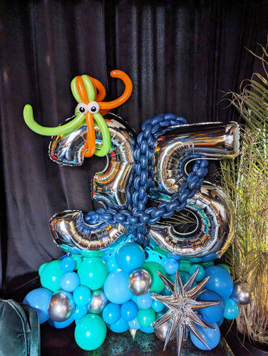 Marquee with Chain - M & M Balloon Co. of Seattle