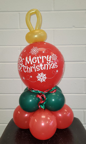 Holiday Ornament Centerpiece - M & M Balloon Co. of Seattle