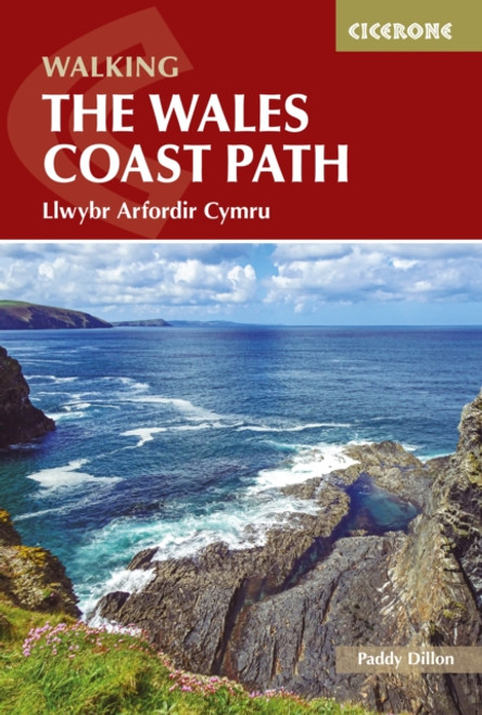 Walking the Wales Coast Path : Llwybr Arfordir Cymru